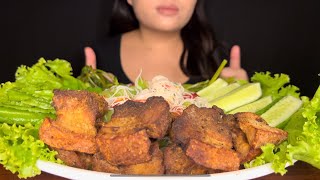 THAI SPICY NOODLES SALAD WITH CRISPY PORK  MUKBANG  thainoodles crispypork thaifood mukbang [upl. by Evita]