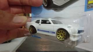 2018 ホットウィール カスタム フォード マーベリック HotWheels Custom Ford Maverick 車紹介） [upl. by Nerol236]