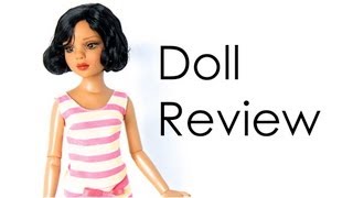 Doll Collection Review Tonner Doll  Essential Lizette  Wigged Out Too  The Red Gumball [upl. by Sseb]