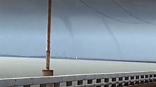 Double water spouts over Lake Pontchartrain [upl. by Reisch]