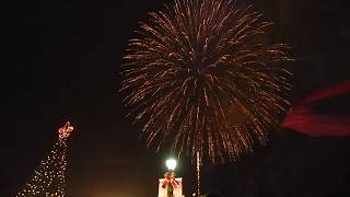 New Year Celebration Fireworks New Orleans LA 2014 part 1 [upl. by Diamond567]