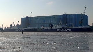 Volkswerft Stralsund  Scandlines und DFDS Fähren im Eis Januar 2014 [upl. by Samuel]