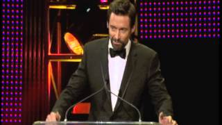 Hugh Jackman Honors Paul Hogan GDay USA Los Angeles Black Tie Gala [upl. by Robinia]