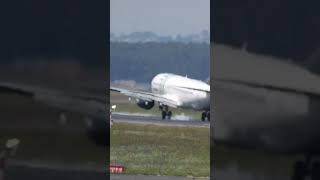 Airseven Boeing B737 Landing on Runway 25L at Frankfurt Airport EDDF  planespotting [upl. by Laing]