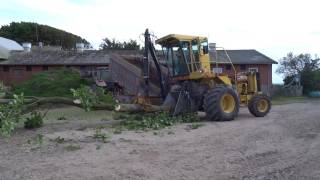 flishugger big woodchipper on new holland 1900s forage harvester [upl. by Mukul764]