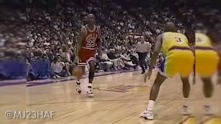 Michael Jordan Can Pass Like Magic Johnson 19920202 [upl. by Shuler]