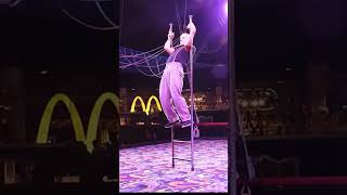 CIRCUS ACTS  FREE LADDERMAN  CIRCUS CIRCUS LAS VEGAS [upl. by Zannini498]