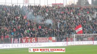 Sciarpata torciata ed esultanza curva sud Vicenza contro lo Spezia 2014  2015 [upl. by Htrow]