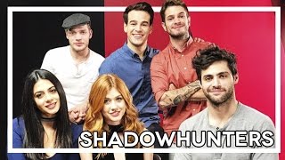 ENTREVISTA ELENCO DE SHADOWHUNTERS  2ª Temporada [upl. by Tshombe903]