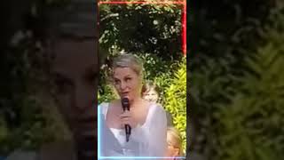 Simona Ventura legge le promesse di matrimonio e piange [upl. by Gniliem]