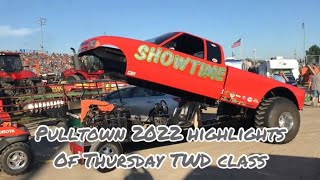 PULLTOWN 2022 Thursday Highlights of TWD class Bowling Green Tractor Pulls [upl. by Aicinod]