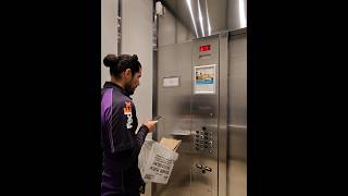 That time a FedEx driver was in the same elevator with the fastest Amazon delivery driver [upl. by Aniretak284]