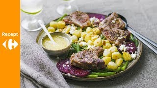 Geroosterde rode bietensalade met sperziebonen krieltjes en lamskoteletjes [upl. by Noakes666]