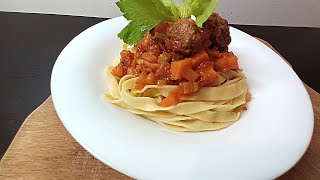 Les tagliatelles à la sauce bolognaise  recettes de délicieuses pâtes à la bolognaise [upl. by Jaeger]