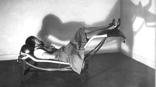 Le Corbusier chaise longue pour votre confort [upl. by Okiek633]