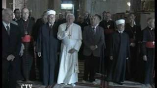 Pope visits holy Muslim Jewish sites in Jerusalem [upl. by Pincas]