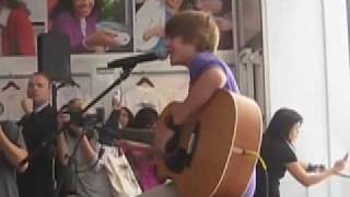 Justin Bieber  Lonely Girl LIVE [upl. by Eng]