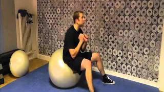 Situps mit Gymnastikball [upl. by Drofnelg478]