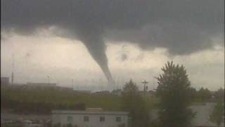 RAW VIDEO Picture Tornado hits Aumsville Oregon [upl. by Ymaral]