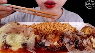 mellawnie asmr  takoyakifire noodles  bites only [upl. by Bink]