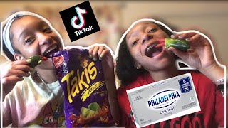 TRYING JALAPEÑO TAKIS CREAM CHEESE VIRAL TIKTOK CHALLENGE  GoldenTwinz [upl. by Janene178]