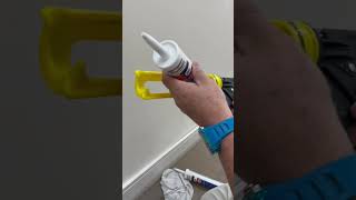 How to use CAULKING gunby the professional painter [upl. by Imena297]