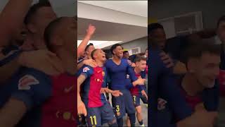 🎉🎊 FIESTA EN EL VESTIDOR DEL BARCELONA  Telemundo Deportes [upl. by Eibbed51]