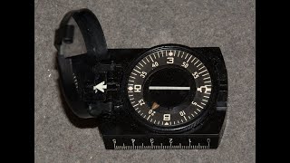 busola kierunkowa AK z farbą radową  Soviet military compass AK type with radium paint [upl. by Ytinav]