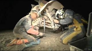 Coronel gets rescued in the dunes by Van de Laar Stage 6 Dakar 2015 [upl. by Gildus]