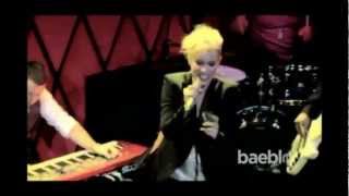 Natasha Bedingfield  Weightless Live at Rockwood Music Hall [upl. by Saum]