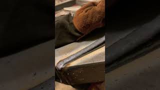 7024 jet rod slag peel 155 amps on a 18th rod It melts like butter on a hot pan [upl. by Ahseyi]