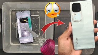 Vivo V30 5G Water Test  iP54 💧💦  Lets Check if Vivo V30 is Waterproof Or Not [upl. by Kuebbing]