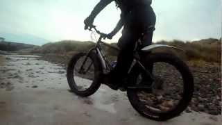 Surly Moonlander  rock crawling [upl. by Ahseniuq]