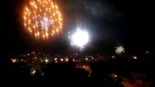 Capodanno 2017 fuochi dartificio e botti di fine anno a Napoli [upl. by Weinrich]