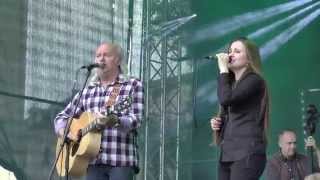 Andrzej Sikorowski i Maja Sikorowska Wianki 2014  live [upl. by Darcie]