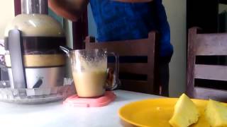 Philips juicer hr1863 demo [upl. by Kecaj]