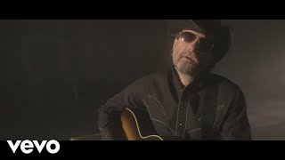 Wheeler Walker Jr  Shes a Country Music Fan Official Music Video [upl. by Losiram857]