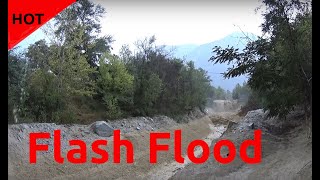 🛑 massive debris flow illgraben Schlammlawine [upl. by Atinaj]