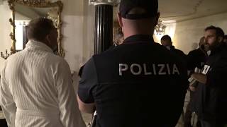 Roma colpo ai Casamonica 20 arresti [upl. by Hadnama85]