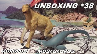 Ouverture Figurines 38 MOSASAURUS  MOROPUS [upl. by Araiet]