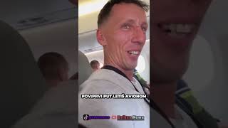 POVPRVI PUT LETIŠ AVIONOM shorts funny avion [upl. by Chak]