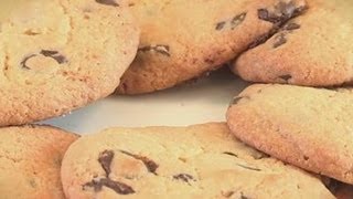 How to bake your own Nestle toll house cookies [upl. by Aziaf814]