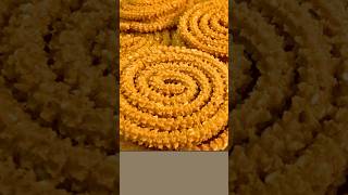 १५ मिनिटात बिना भाजणीची काटेरी चकली कशी बनवायची  Chakli recipe Marathi  chakli recipe  shorts [upl. by Huston71]