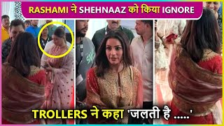 Rashami Desai IGNORES Shehnaaz Gill at Baba Siddique’s Iftar Party  Badly Trolled [upl. by Onairotciv]