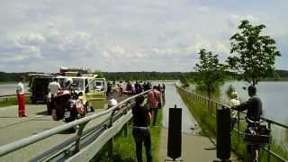 Hochwasser strömt über B188 Kreuzung Fischbeck 1162013 [upl. by Enilorac499]