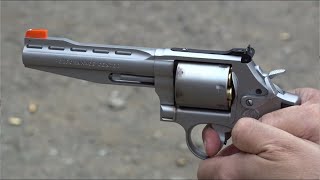 Smith amp Wesson 686 PC 5 inch 357 Magnum Revolver review Not Recommended internal lock model [upl. by Idola]