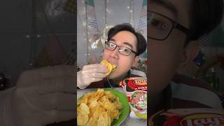 Ăn bánh snack khoai tây vị phở bò nè 🍟 [upl. by Reivaj]