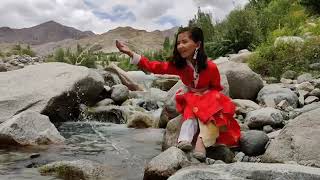 Nungole Nungole  Cho Cho Stanzin Deldan  beautiful modern dance  Leh  Ladakh [upl. by Loree749]