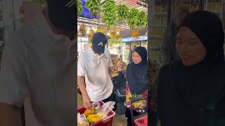 Farid Kamil di PakTeh Fruits paktehfruits rezekikongsibersama syurgabuahseluruhdunia [upl. by Renaldo]