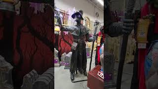 HALLOWEEN FANS  CREEPY ANIMATRONIC 7 FOOT TALL PLAGUE DOCTOR  HOLIDAY ANIMATED DECOR  SHOPPING [upl. by Honebein]